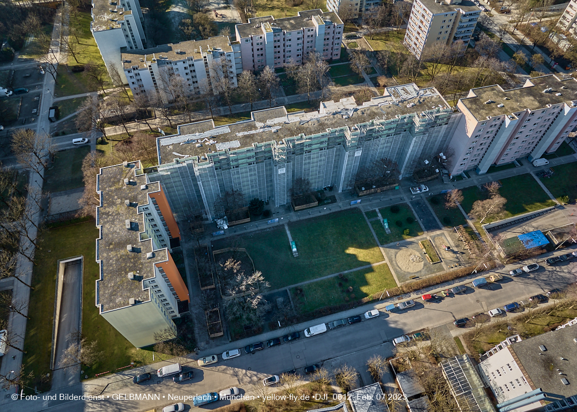 07.02.2023 - Luftbilder von der Sanierung in der Kurt-Eisner-Straße in Neuperlach